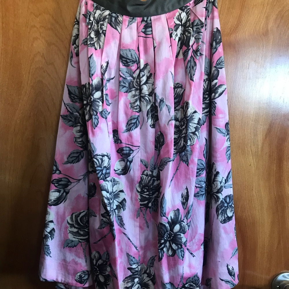 Anthropologie Odille skirt with pockets womens 8 pink and grey floral design